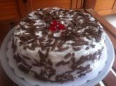 Torta Floresta Negra com marshmallow (P/kg)